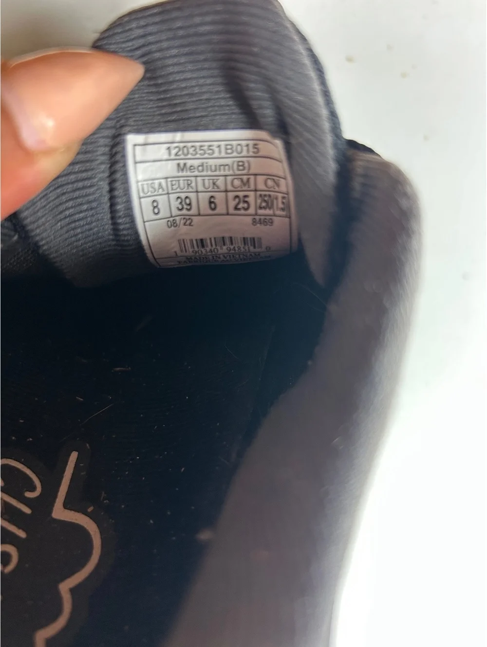 Brooks Ghost black running shoes